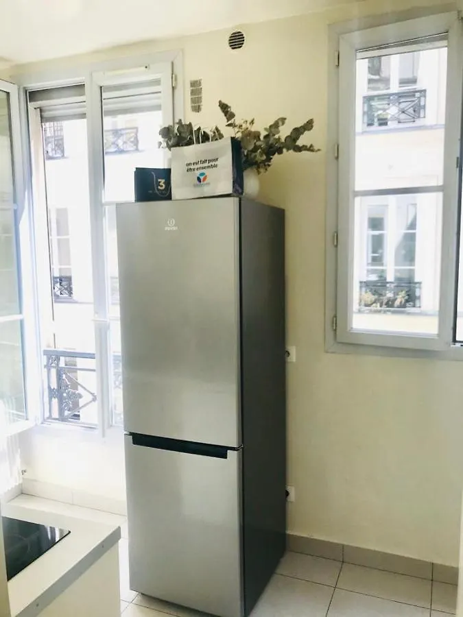 Apartment Superbe Appartement Design Canal Saint Martin Paris